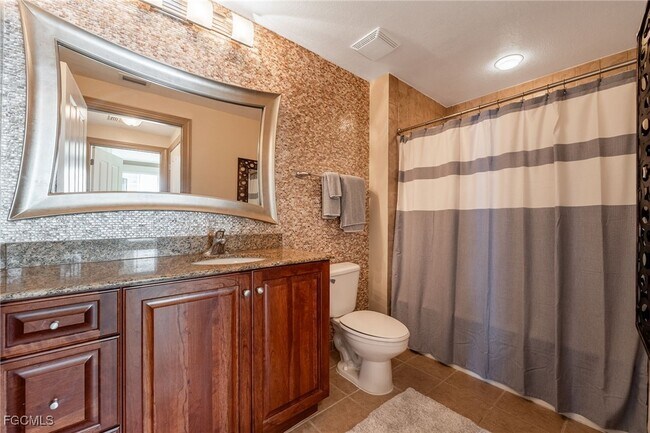 Primary Photo - 2825 Palm Beach Blvd