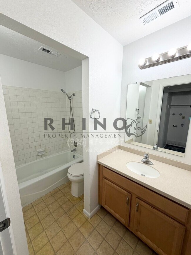 Building Photo - 6 N Hwy 89