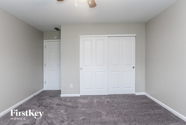 Building Photo - 6286 Forest View Ct