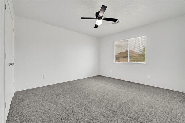 Building Photo - 21818 Westfield Ridge Dr