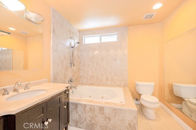 Building Photo - 12200 Crest Ave