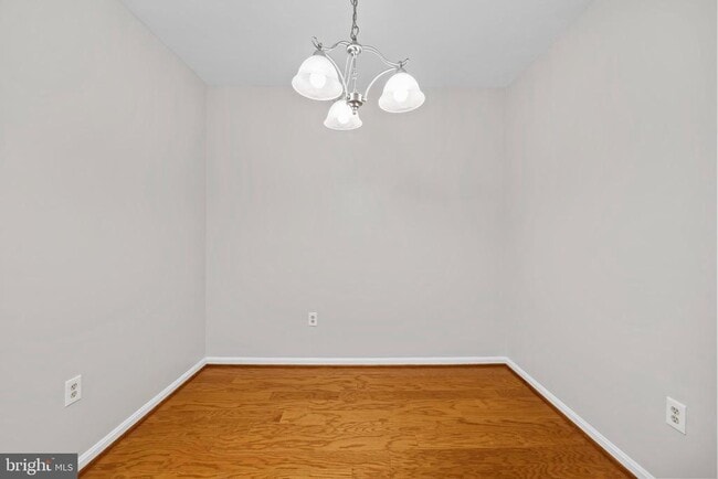 Building Photo - 801 S Greenbrier St