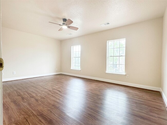 Building Photo - 20603 Apache Lake Dr