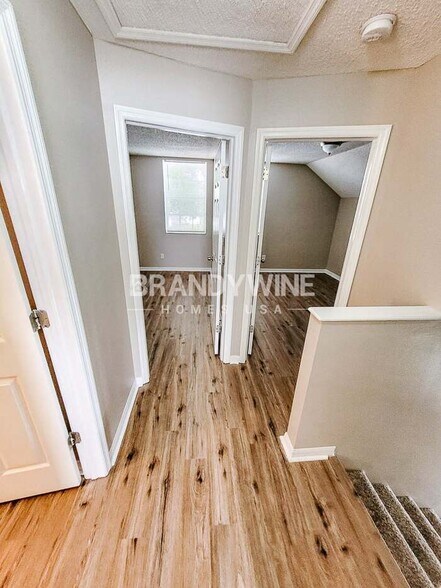 Building Photo - 323 Summer Sails Dr
