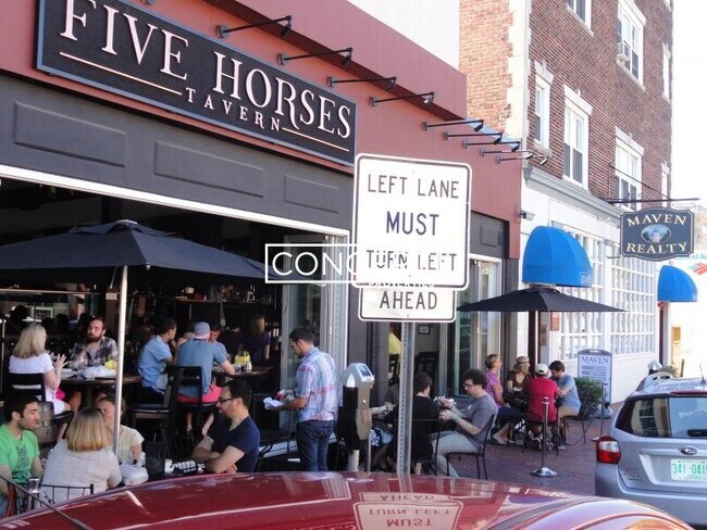 Building Photo - 402 Highland Ave