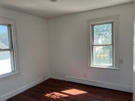 Building Photo - 247 Elm St