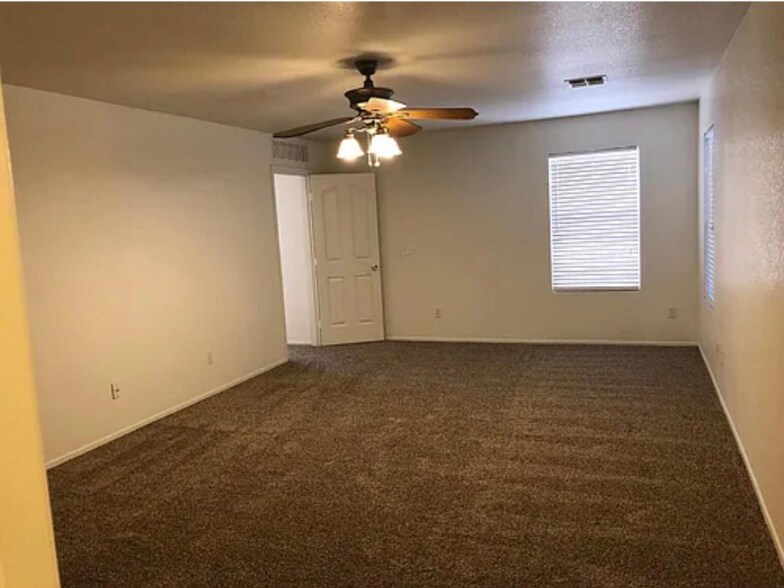 Building Photo - 1293 S Bridgegate Dr