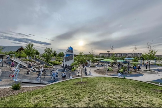 Building Photo - 8094 Evergreen Ln N