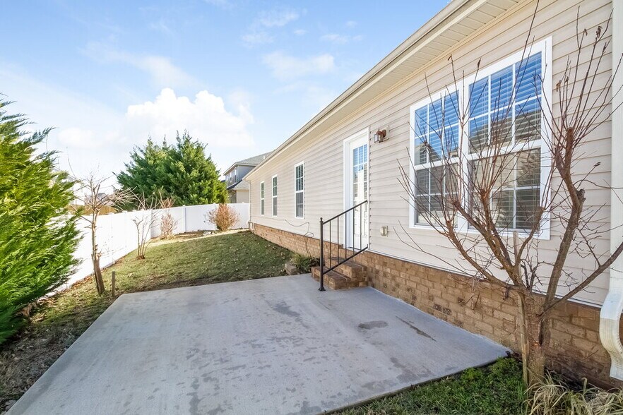 Building Photo - 1632 Antebellum Dr