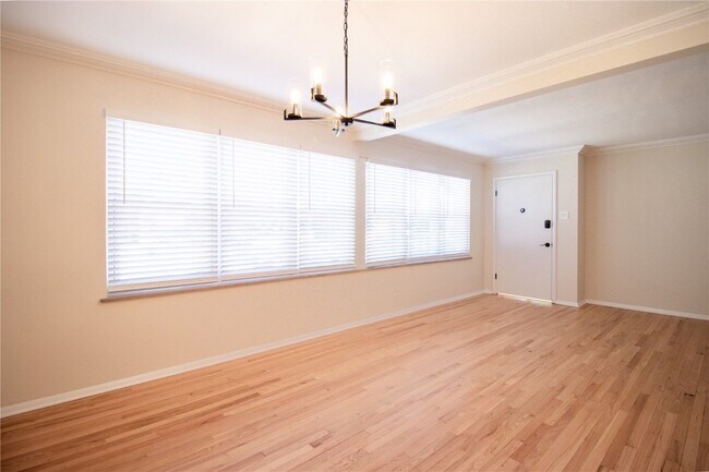 Building Photo - 7240 Balson Ave