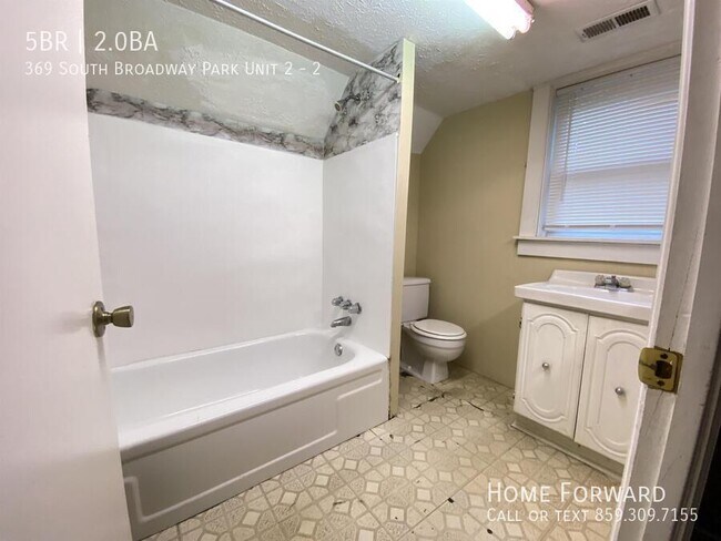 Building Photo - 369 S Broadway Park