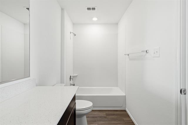 Building Photo - 510 Olmstead Dr