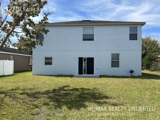 Building Photo - 12219 Fairlawn Dr