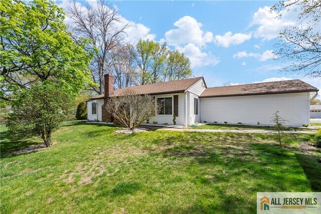 Building Photo - 265A Crosse Dr