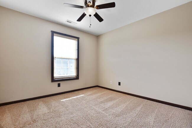 Building Photo - Four Bedroom in Fields of Northmeade!