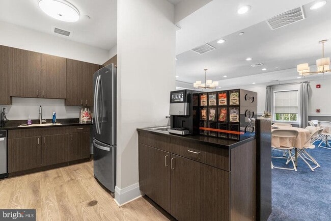 Building Photo - 4646 Derby Ct