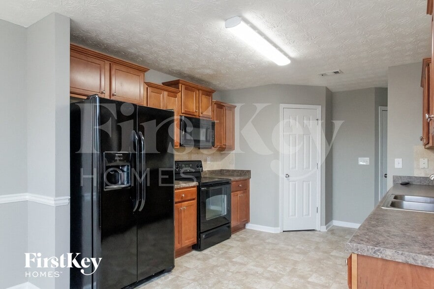 Building Photo - 85 Natalie Ct