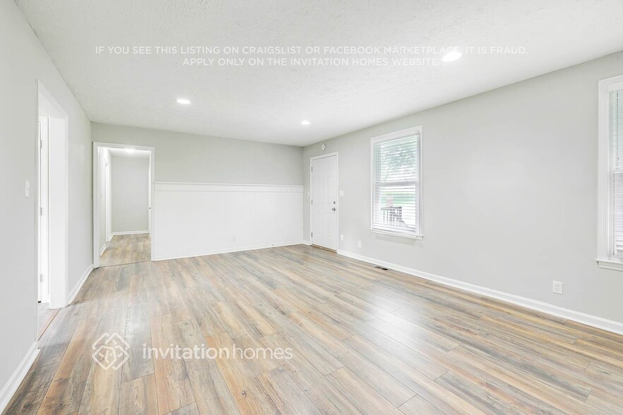 Building Photo - 108 Redondo Ct S