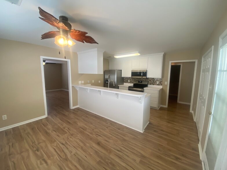 Kitchen 3 - 1126 Weathervane Hill Dr