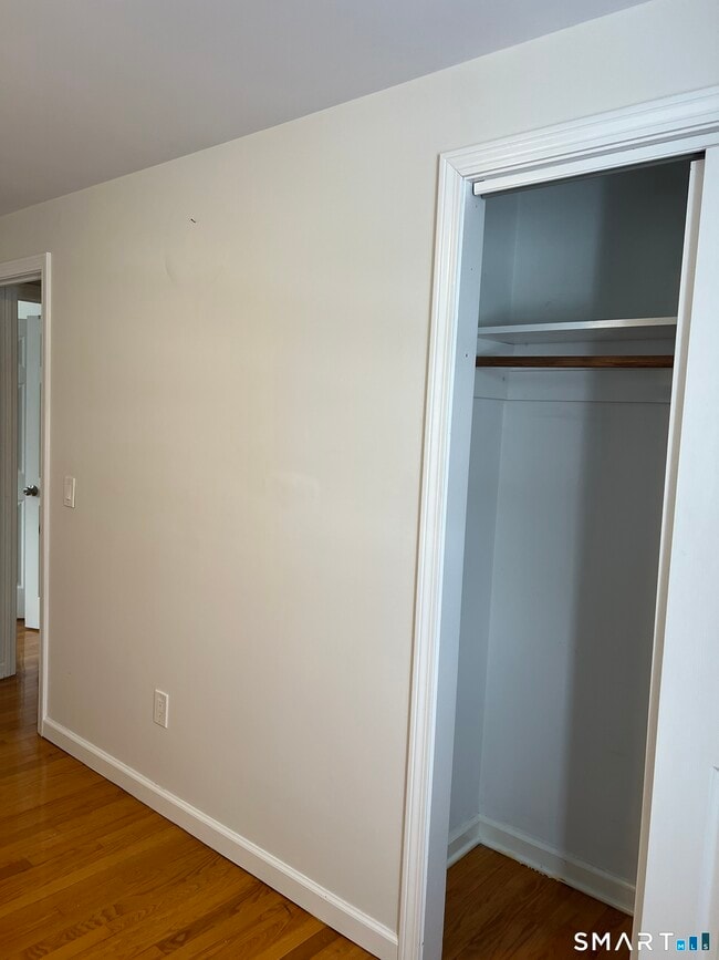 Building Photo - 79 Westbrook Dr