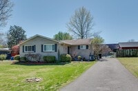 Building Photo - 405 Figuers Dr