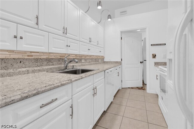 Building Photo - 2610 40th St W