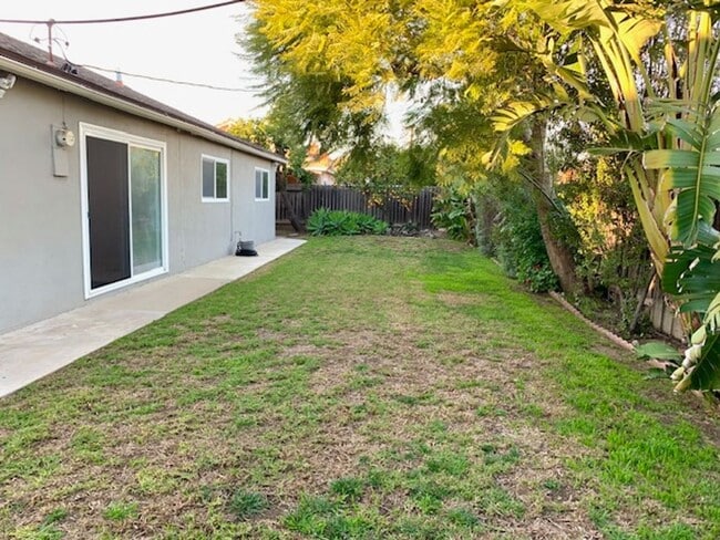 Building Photo - Camarillo | 3 Bed + 2 Bath Home | Jay Ct.