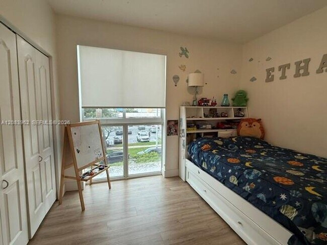 Building Photo - 7265 SW 89th St