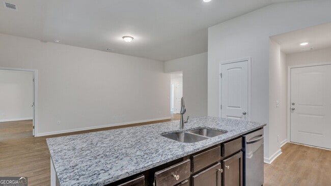 Building Photo - 600 Jodi Pl
