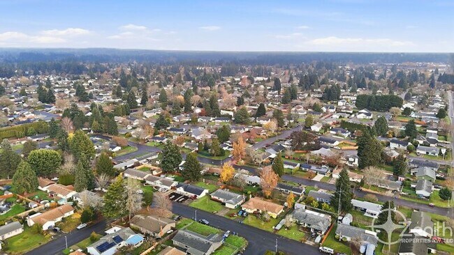 Building Photo - 9507 NW 18th Ave