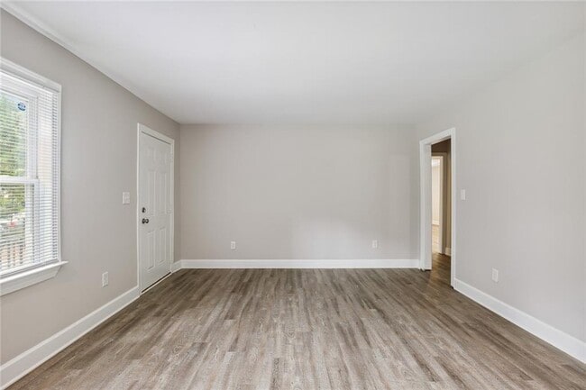 Building Photo - 1641 Sandtown Rd SW