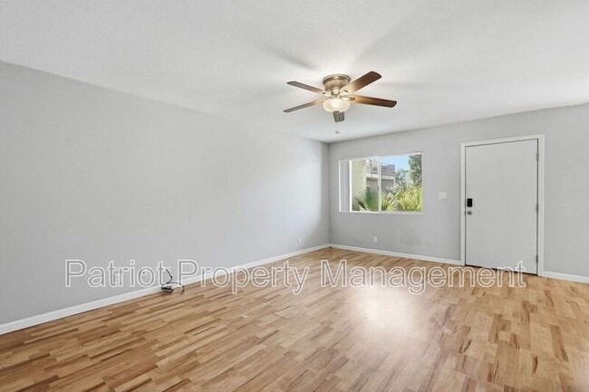 Building Photo - 1702 W Tuckey Ln