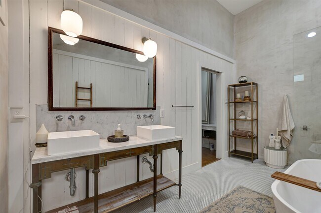 Building Photo - 507 Mason St