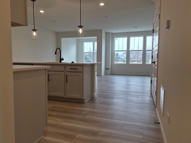 Building Photo - 24412 W Alexis Ln