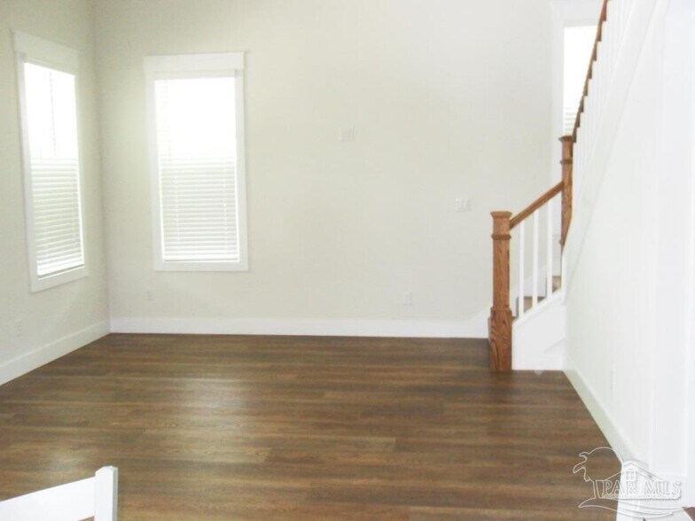 Building Photo - 3003 E Blount St