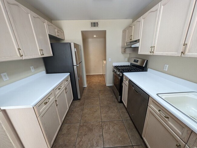 Building Photo - 8408 Stoney Bluff Ave