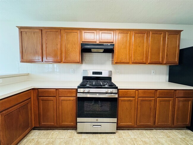 Building Photo - 8003 Beech Park Ln