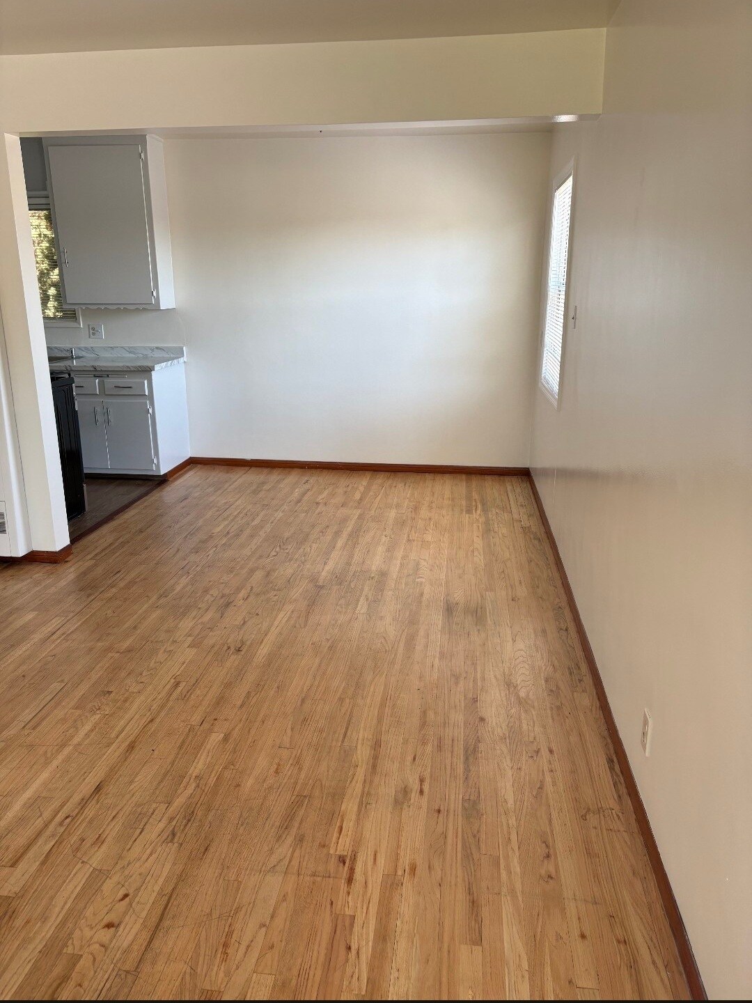 Building Photo - 9800 San Carlos Ave