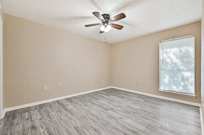 Building Photo - 260 El Dorado Blvd