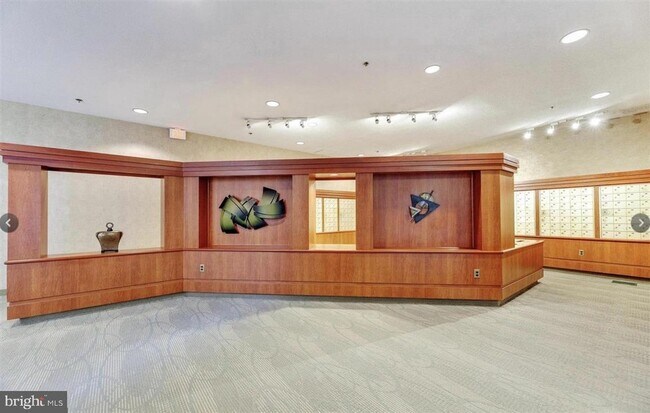 Building Photo - 5501 Seminary Rd