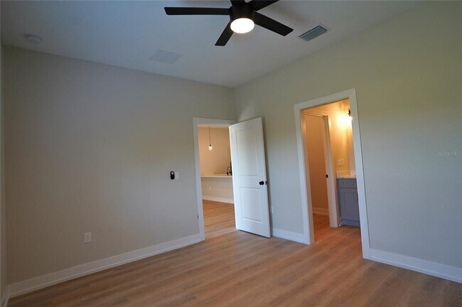 Building Photo - 12030 Tetzel Ave