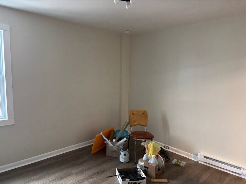 Building Photo - 649 Central Ave