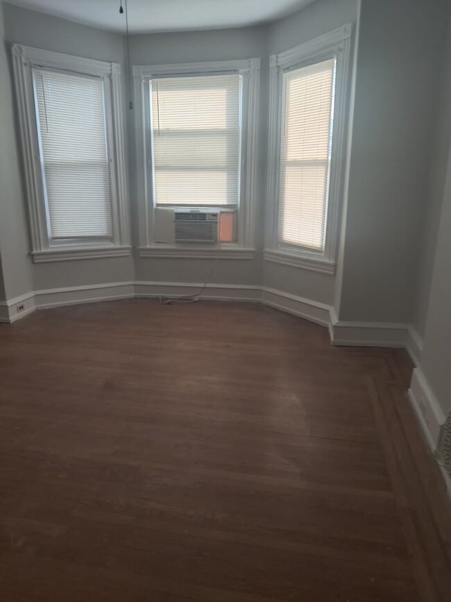 Building Photo - 5109 Walton Ave