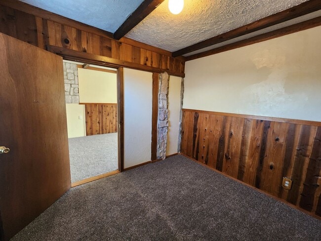 Building Photo - 122 Brennan St