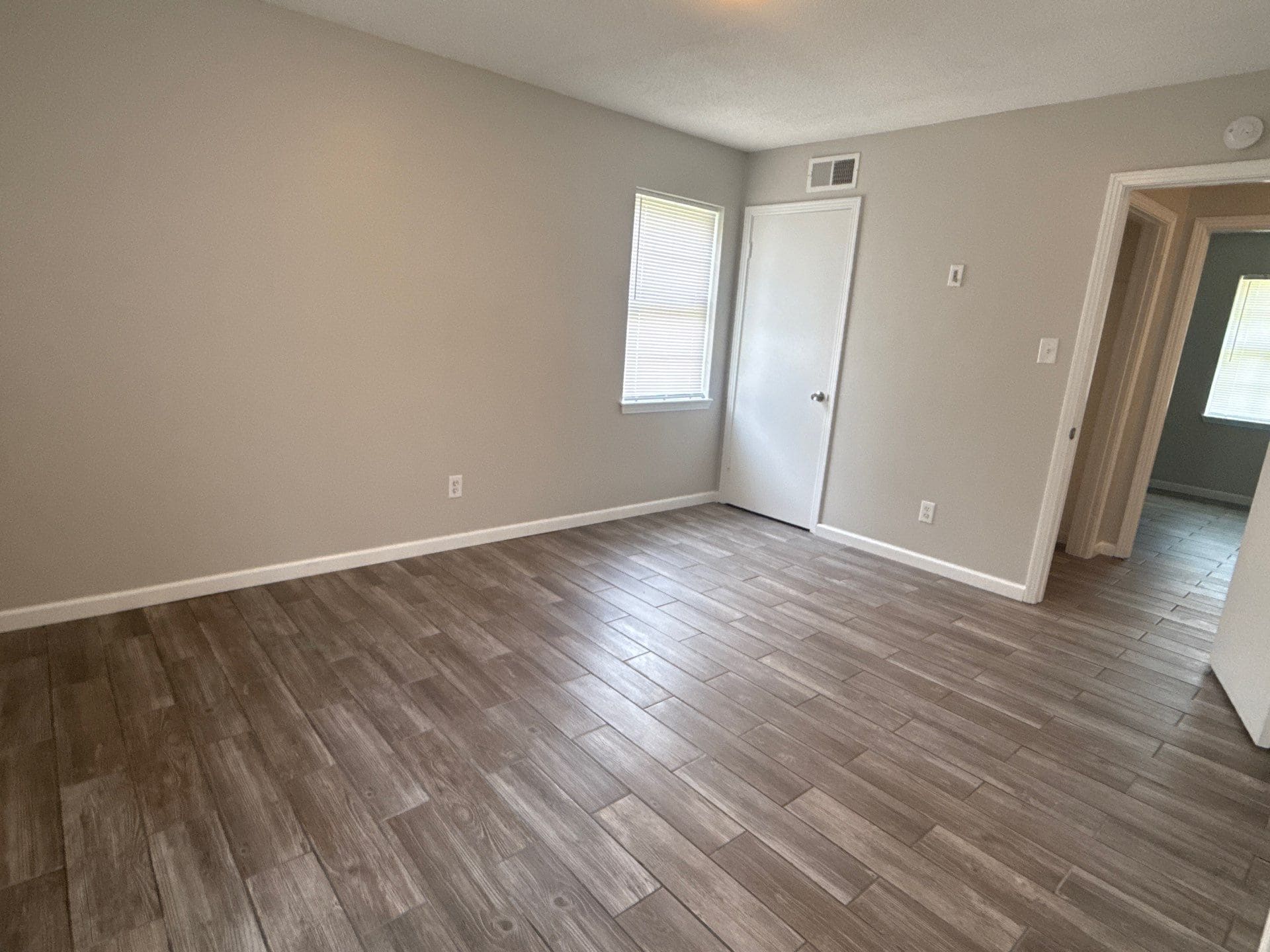 Building Photo - 9 Howlett Cv