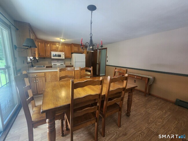 Building Photo - 3 Standish Dr