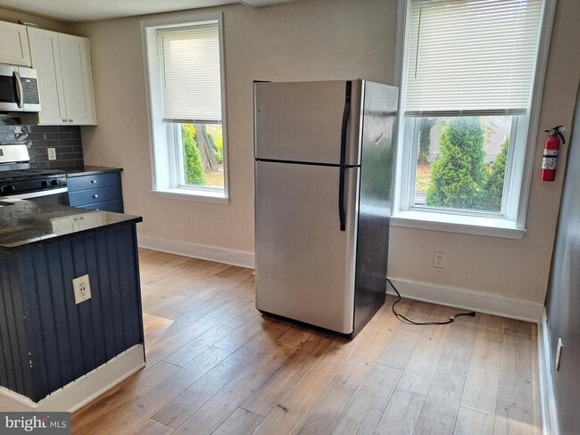 Building Photo - 1100 Green St