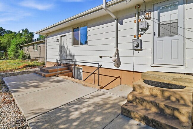 Building Photo - $2,345.95, 5-bed, 2.5-bathroom located in Colorado Springs with a fenced backyard.