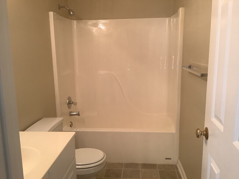 Building Photo - 3902 Hunt Chase Ct