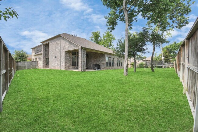 Building Photo - 5214 Alden Springs Blvd
